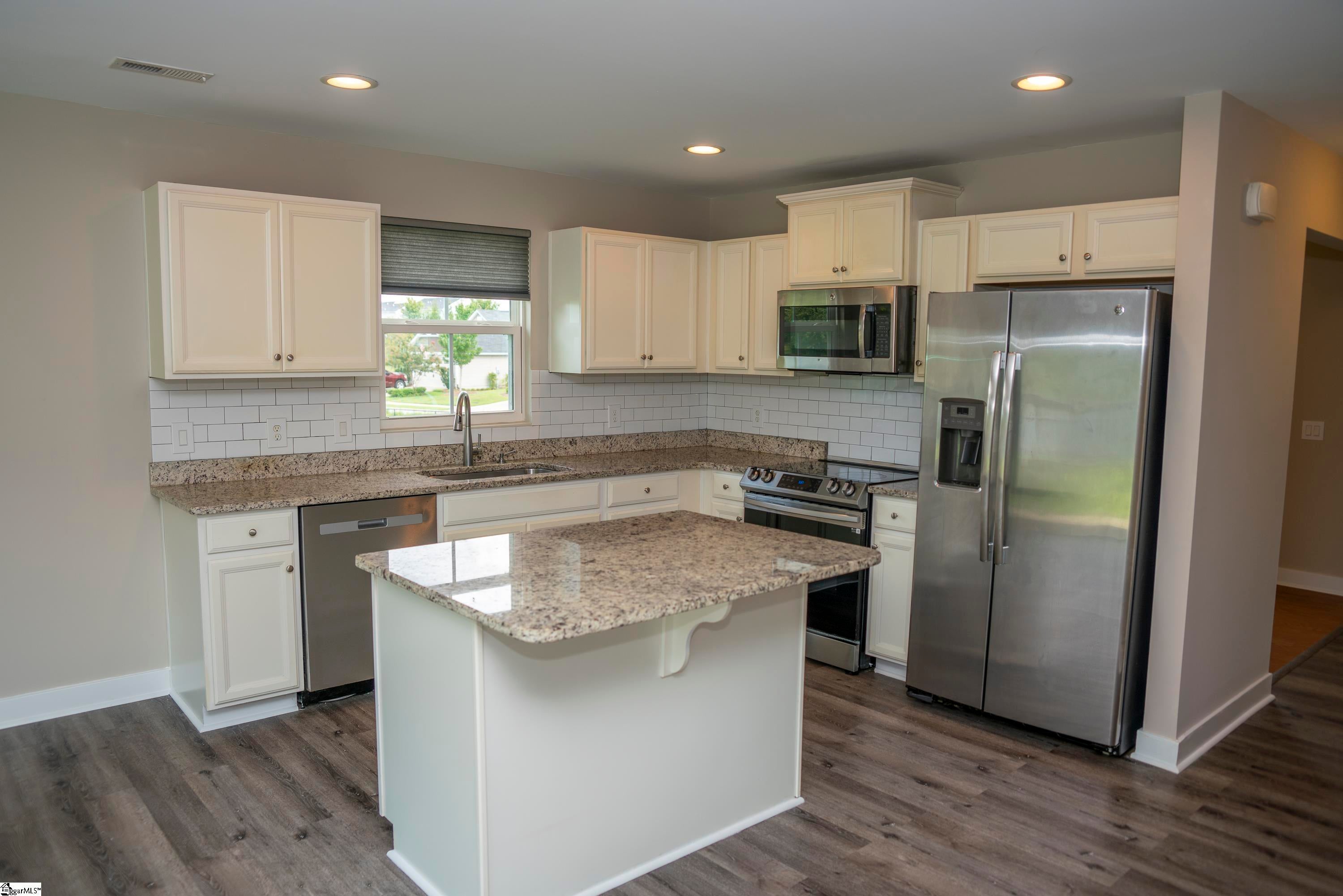 109 Fairmeadow Way