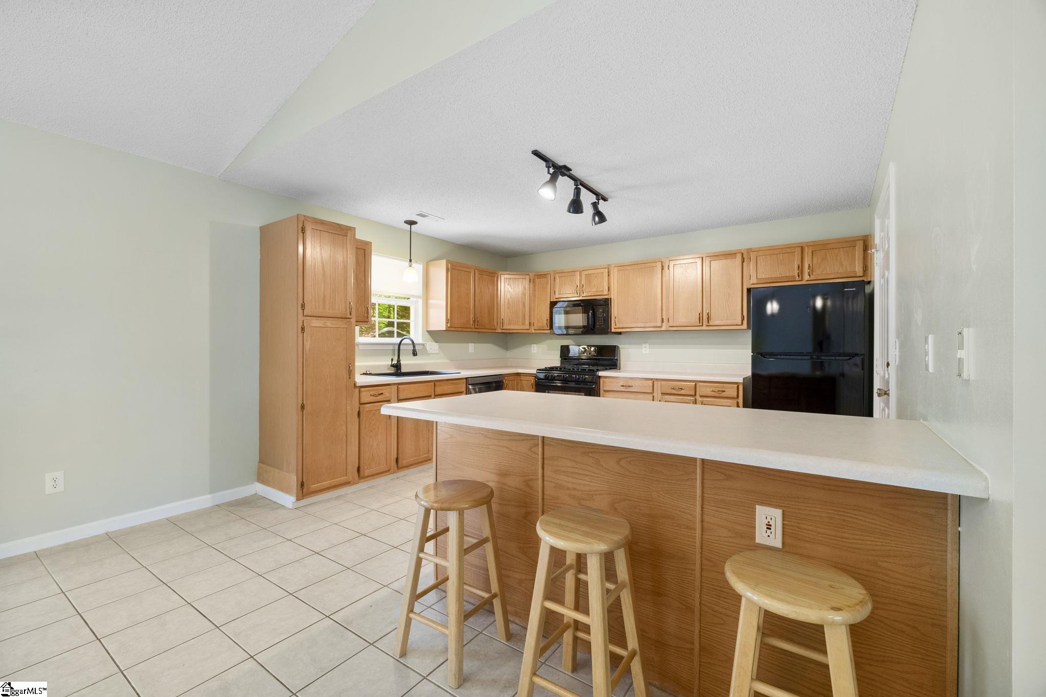 Greer, South Carolina 29650, United States, 3 Bedrooms Bedrooms, ,2 BathroomsBathrooms,Residential,Contingent,155772