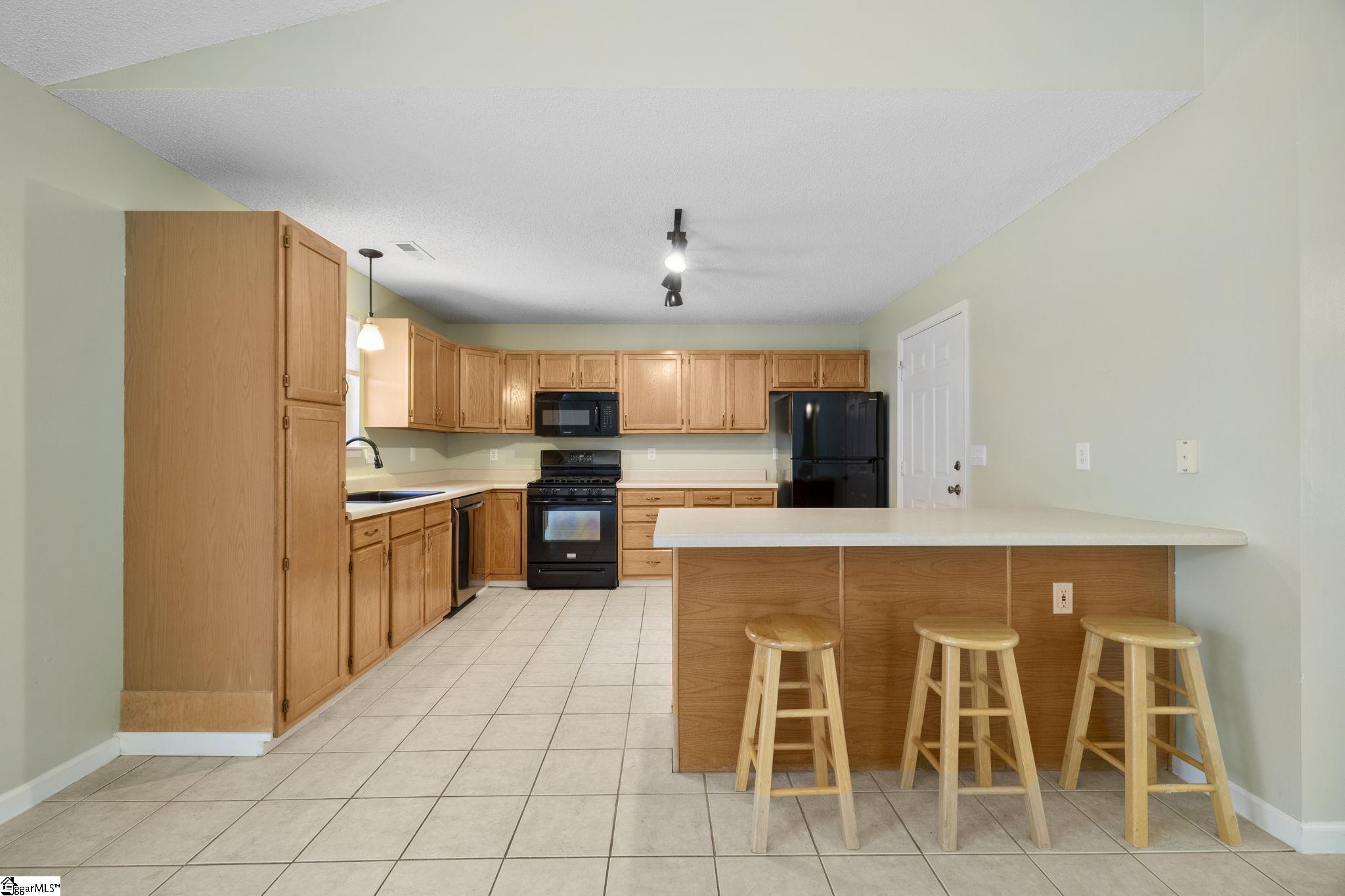 Greer, South Carolina 29650, United States, 3 Bedrooms Bedrooms, ,2 BathroomsBathrooms,Residential,Contingent,155772