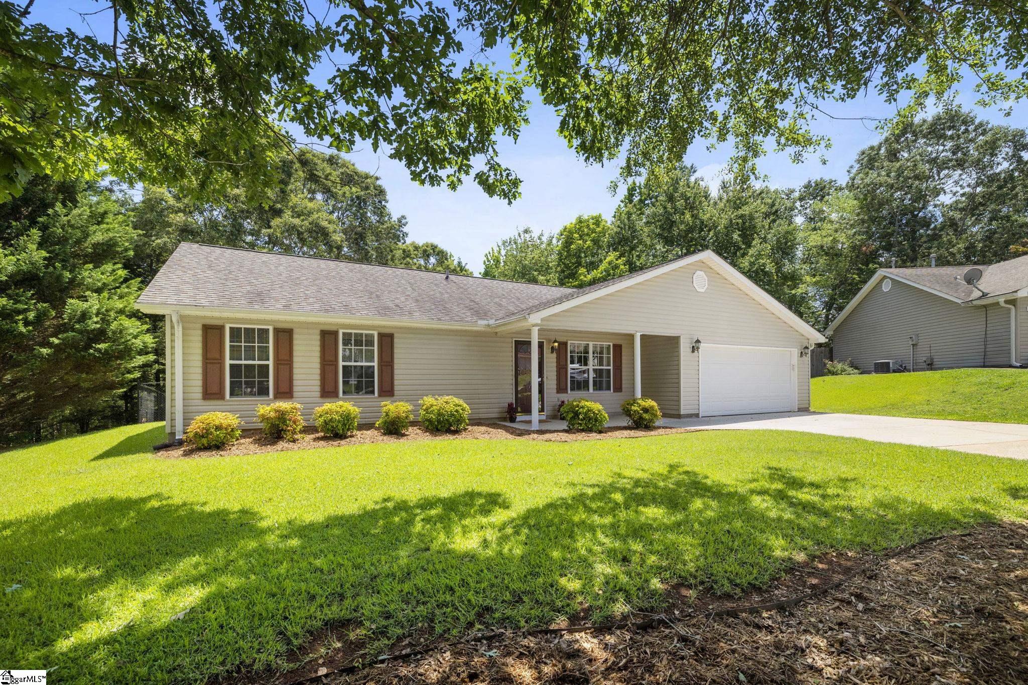 Greer, South Carolina 29650, United States, 3 Bedrooms Bedrooms, ,2 BathroomsBathrooms,Residential,Contingent,155772