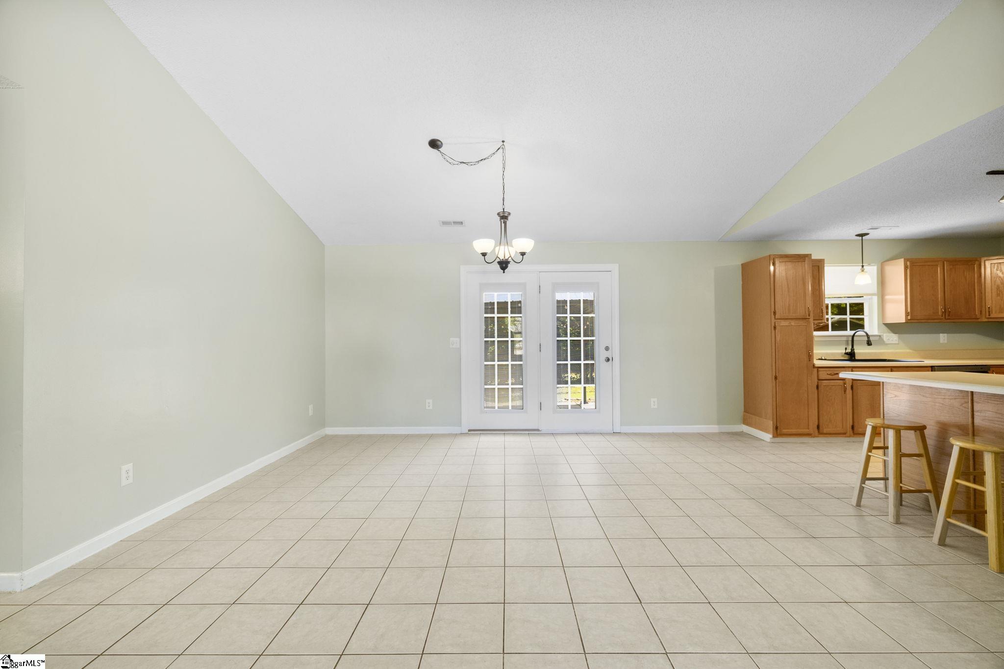 Greer, South Carolina 29650, United States, 3 Bedrooms Bedrooms, ,2 BathroomsBathrooms,Residential,Contingent,155772