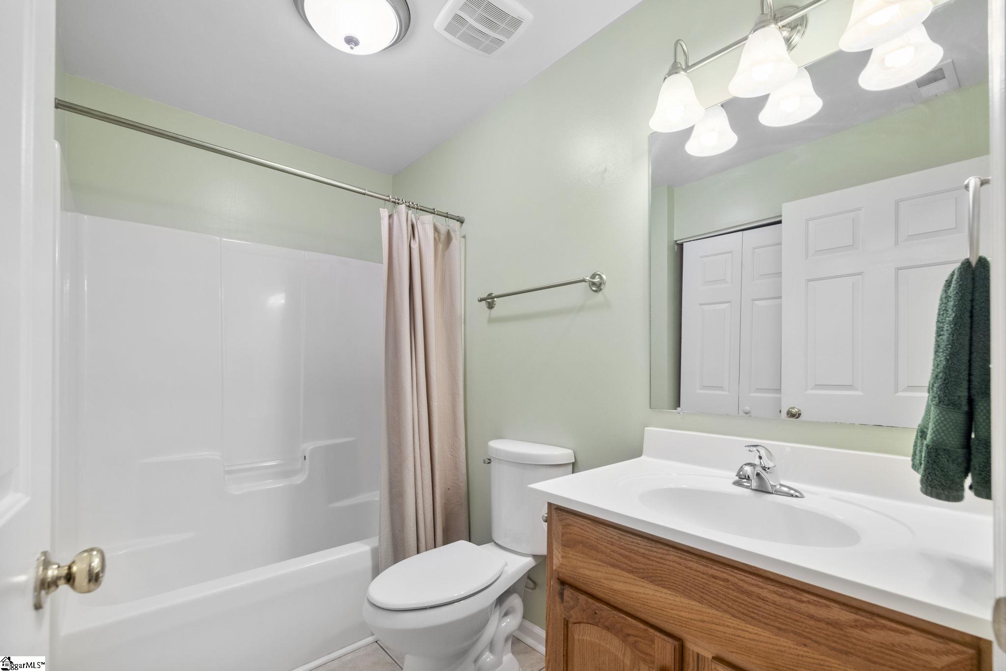 Greer, South Carolina 29650, United States, 3 Bedrooms Bedrooms, ,2 BathroomsBathrooms,Residential,Contingent,155772