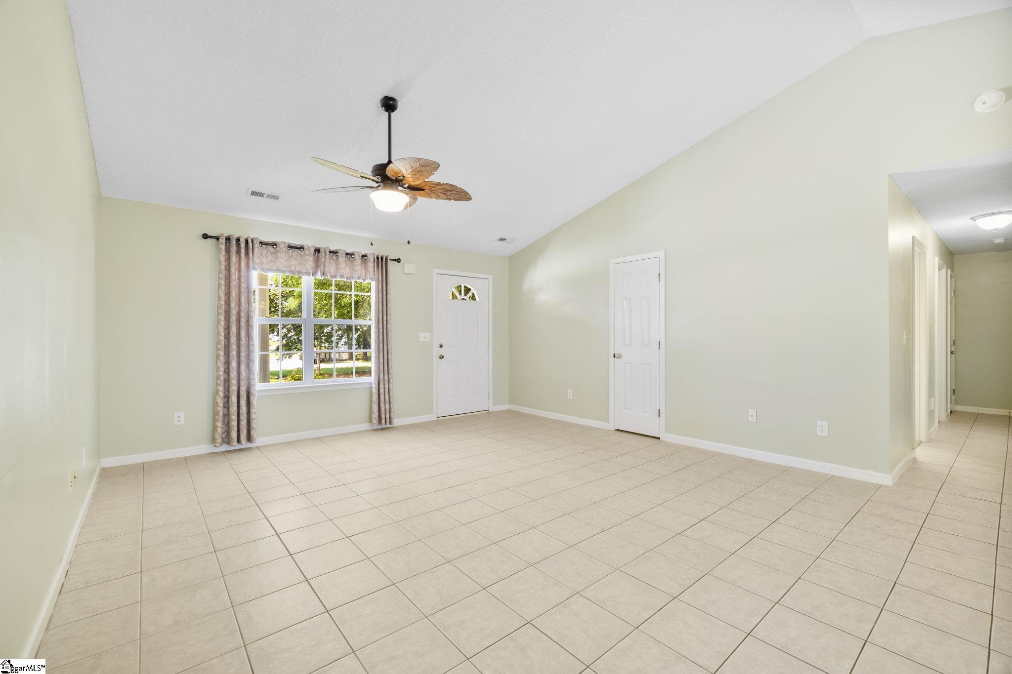 Greer, South Carolina 29650, United States, 3 Bedrooms Bedrooms, ,2 BathroomsBathrooms,Residential,Contingent,155772