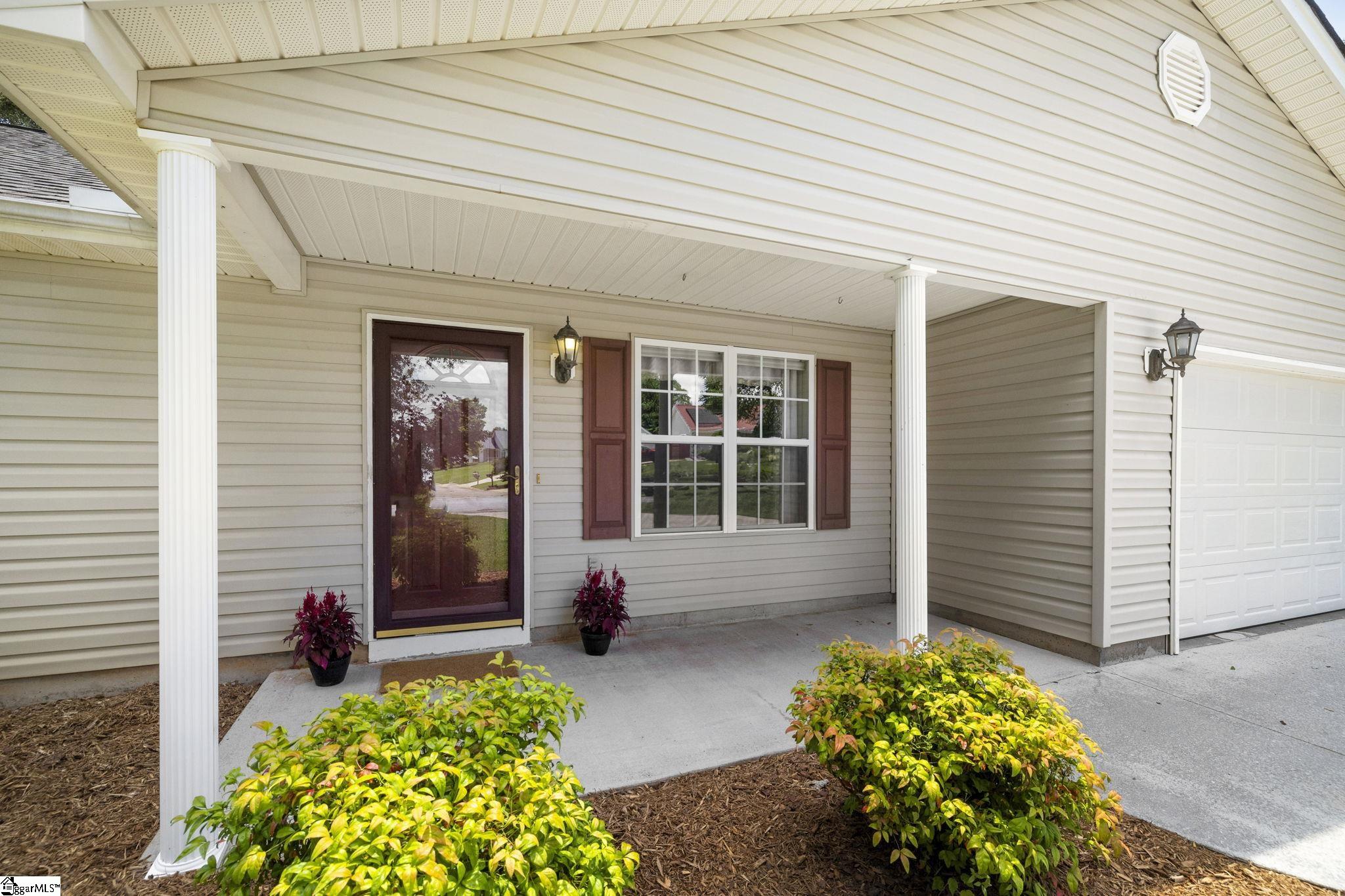 Greer, South Carolina 29650, United States, 3 Bedrooms Bedrooms, ,2 BathroomsBathrooms,Residential,Contingent,155772