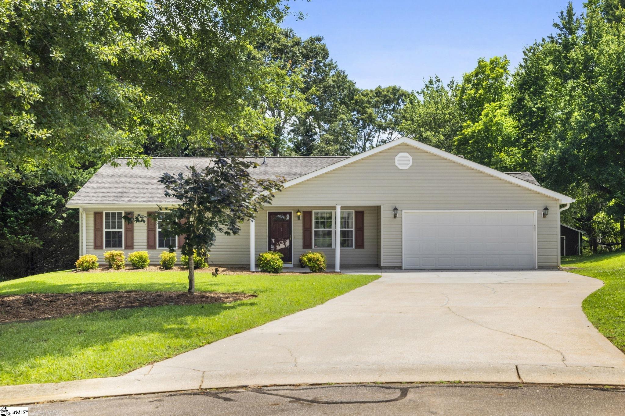 Greer, South Carolina 29650, United States, 3 Bedrooms Bedrooms, ,2 BathroomsBathrooms,Residential,Contingent,155772