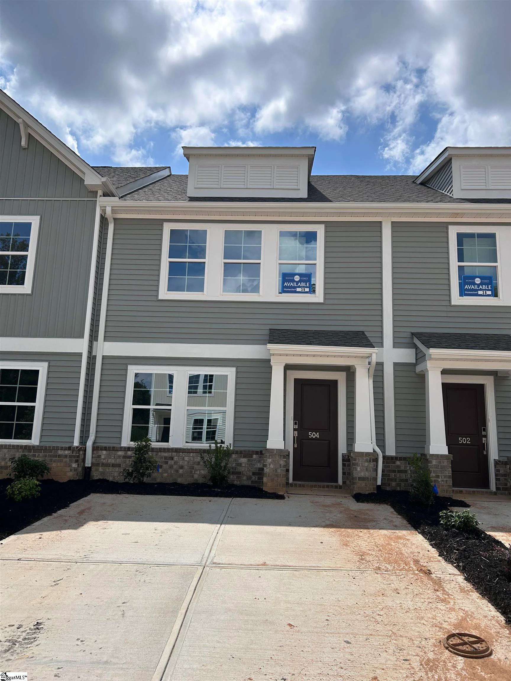 504 Fernleigh Trail