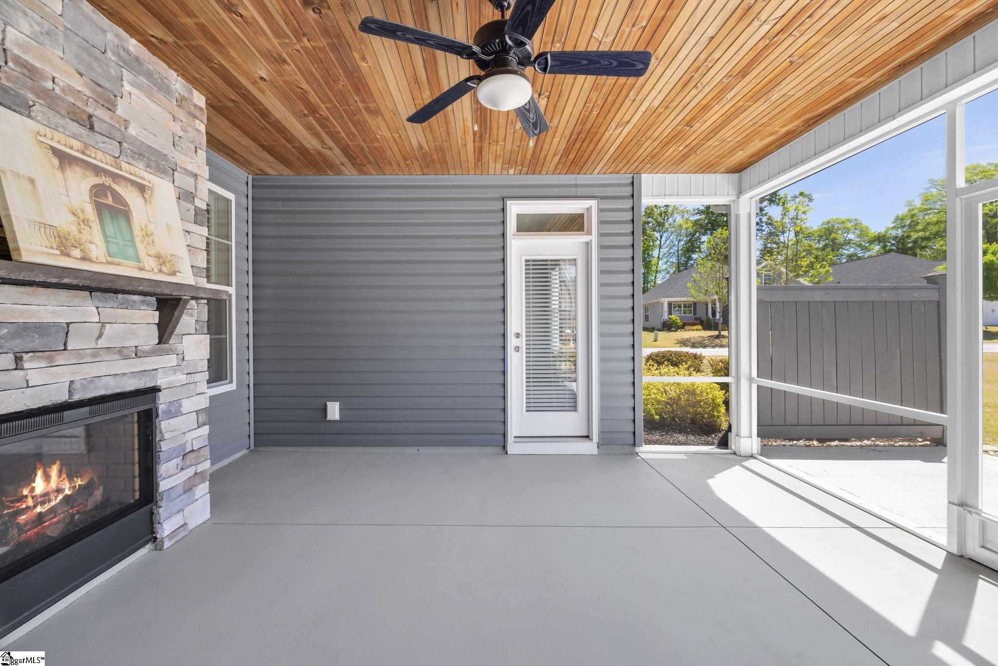 23 Golden Apple Trail