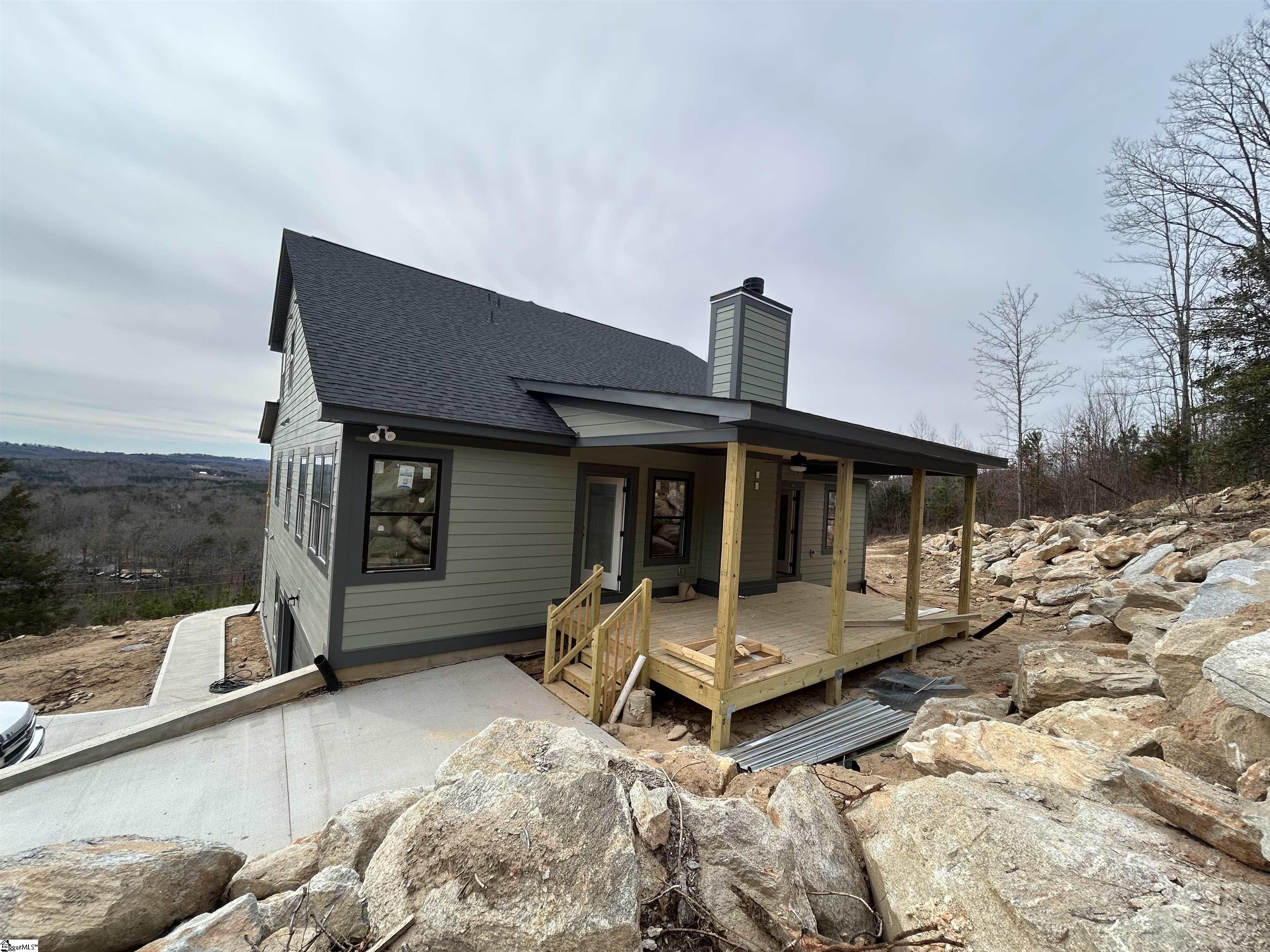 446 N Glassy Mountain Road