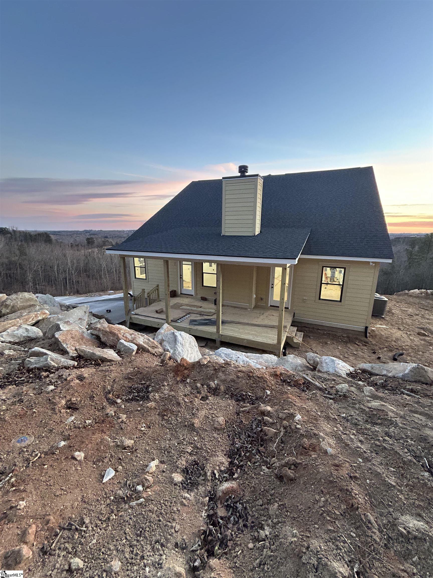 446 N Glassy Mountain Road