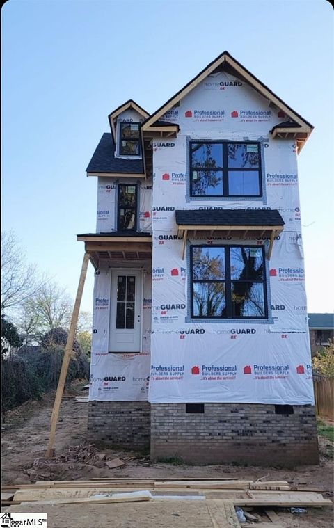 Photo of 410 Oscar Street, Greenville, SC 29601 (MLS # 1588012)