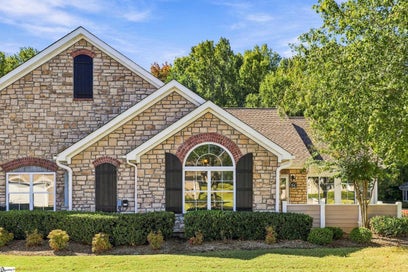 84 Fudora Circle Simpsonville SC 29681