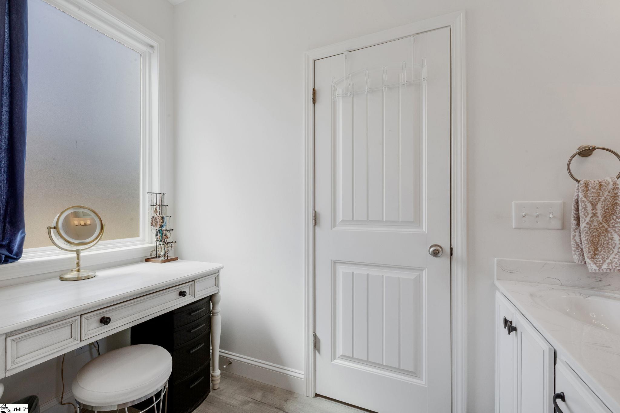 Taylors, South Carolina 29687, United States, 3 Bedrooms Bedrooms, ,2 BathroomsBathrooms,Residential,Contingent,182280