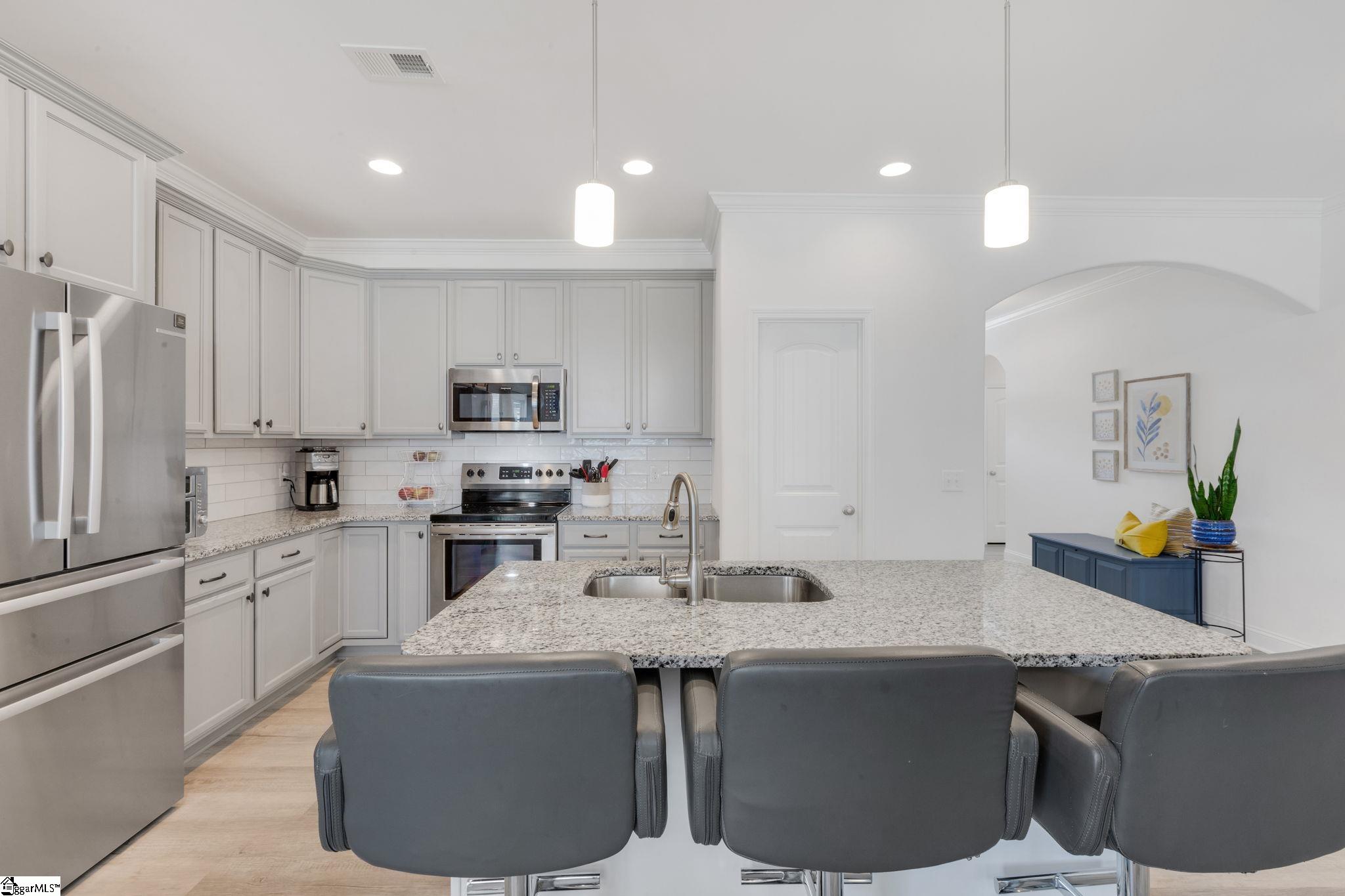 Taylors, South Carolina 29687, United States, 3 Bedrooms Bedrooms, ,2 BathroomsBathrooms,Residential,Contingent,182280