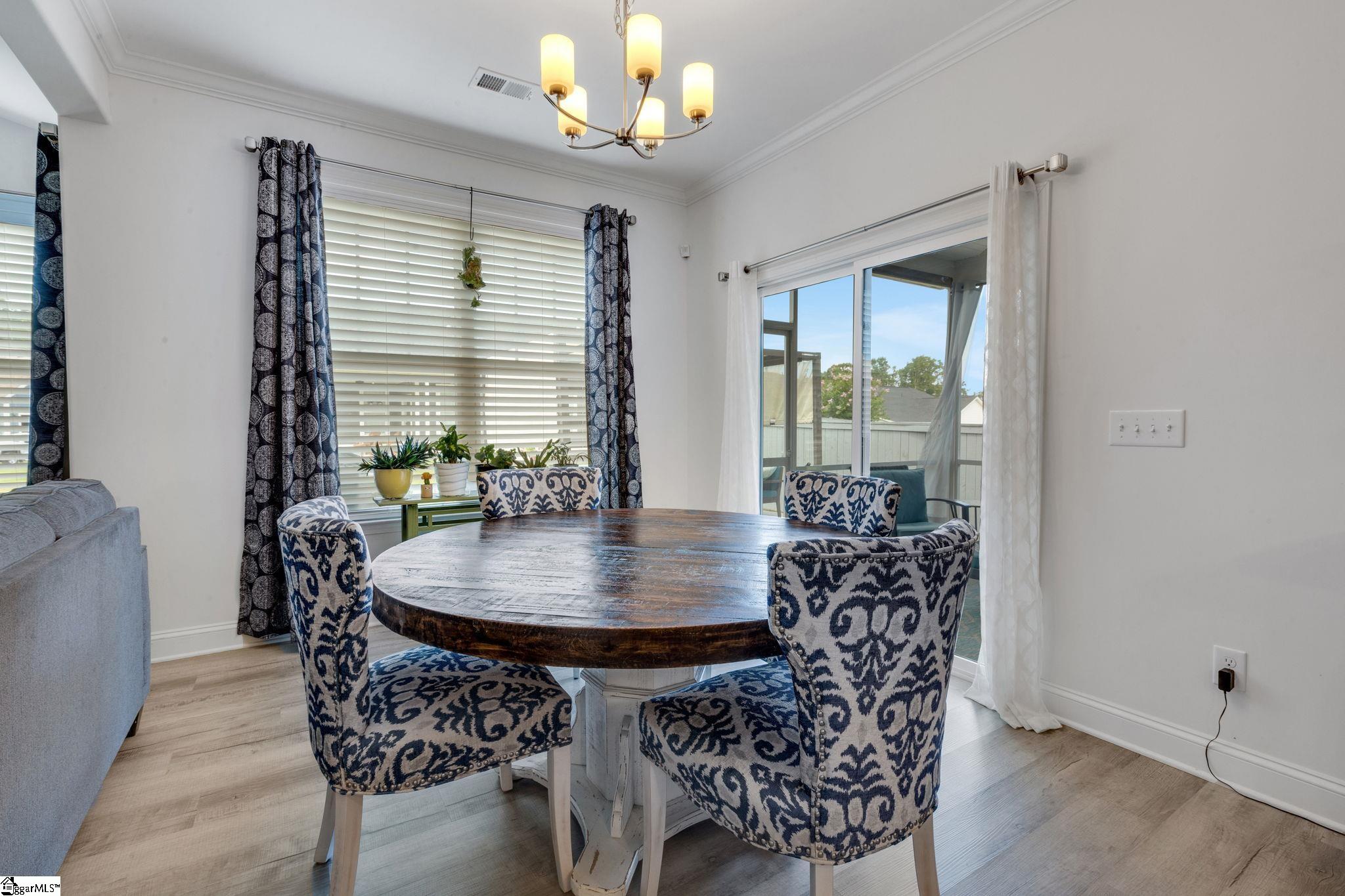 Taylors, South Carolina 29687, United States, 3 Bedrooms Bedrooms, ,2 BathroomsBathrooms,Residential,Contingent,182280