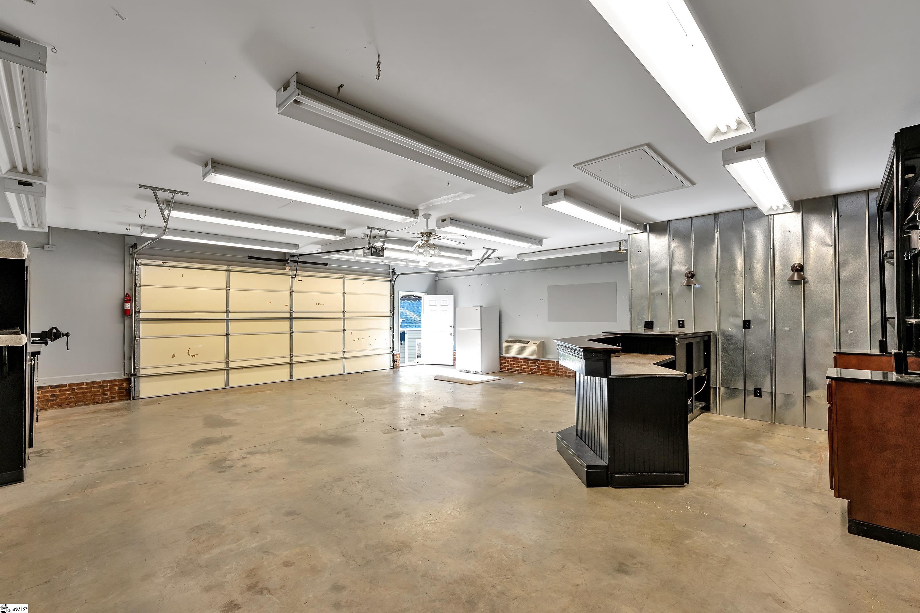 Easley, South Carolina 29640, United States, 3 Bedrooms Bedrooms, ,2 BathroomsBathrooms,Residential,Contingent,120325