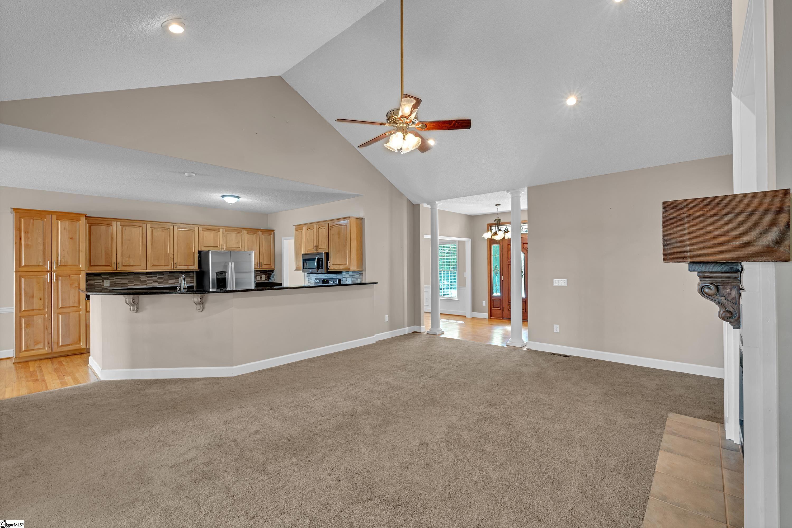 Easley, South Carolina 29640, United States, 3 Bedrooms Bedrooms, ,2 BathroomsBathrooms,Residential,Contingent,120325