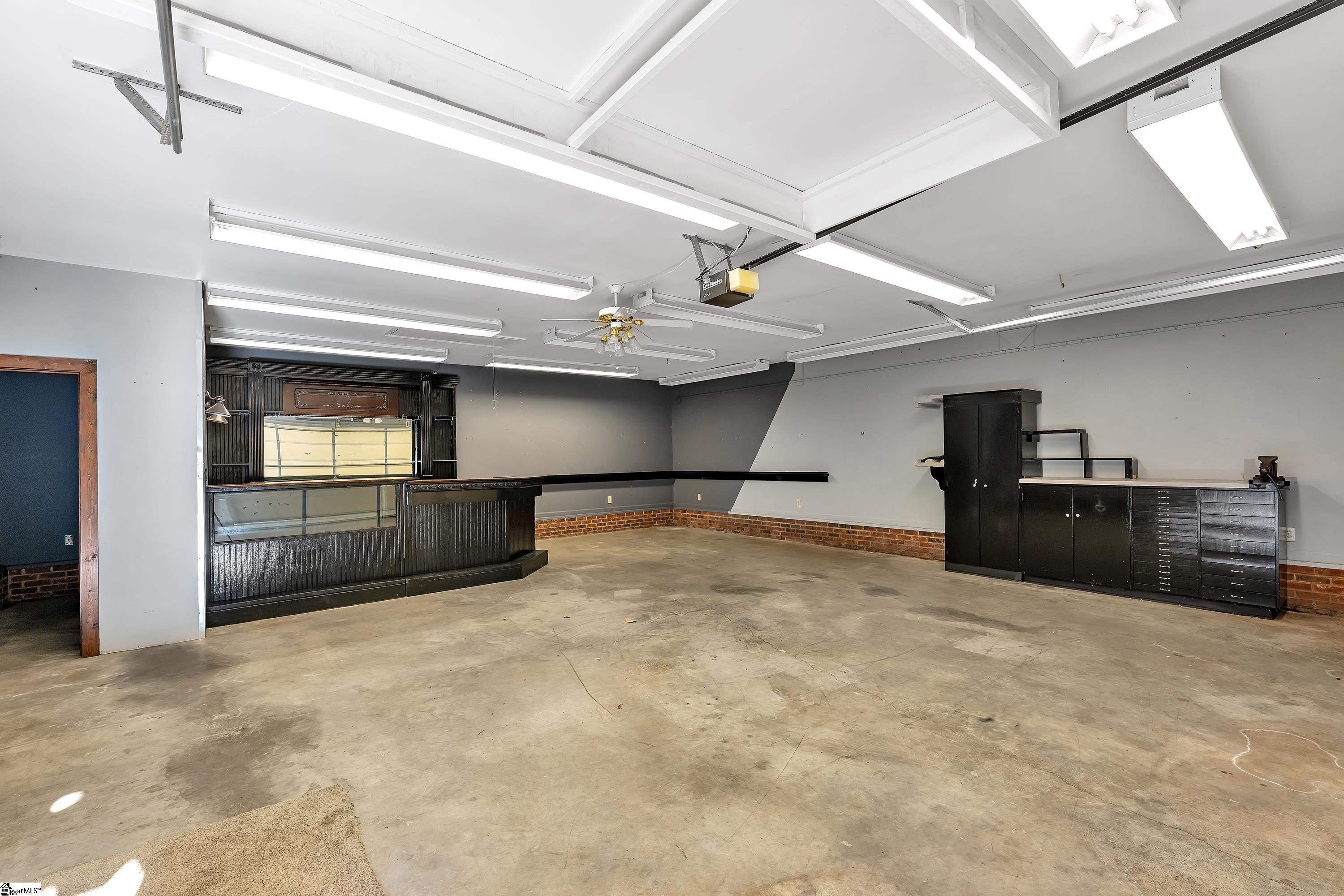 Easley, South Carolina 29640, United States, 3 Bedrooms Bedrooms, ,2 BathroomsBathrooms,Residential,Contingent,120325