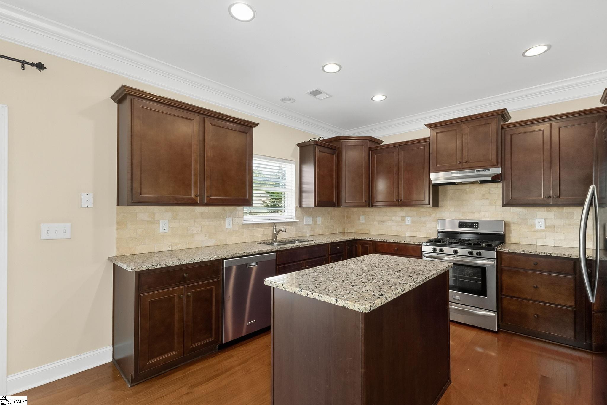 Simpsonville, South Carolina 29681, United States, 4 Bedrooms Bedrooms, ,3 BathroomsBathrooms,Residential,Active,221342