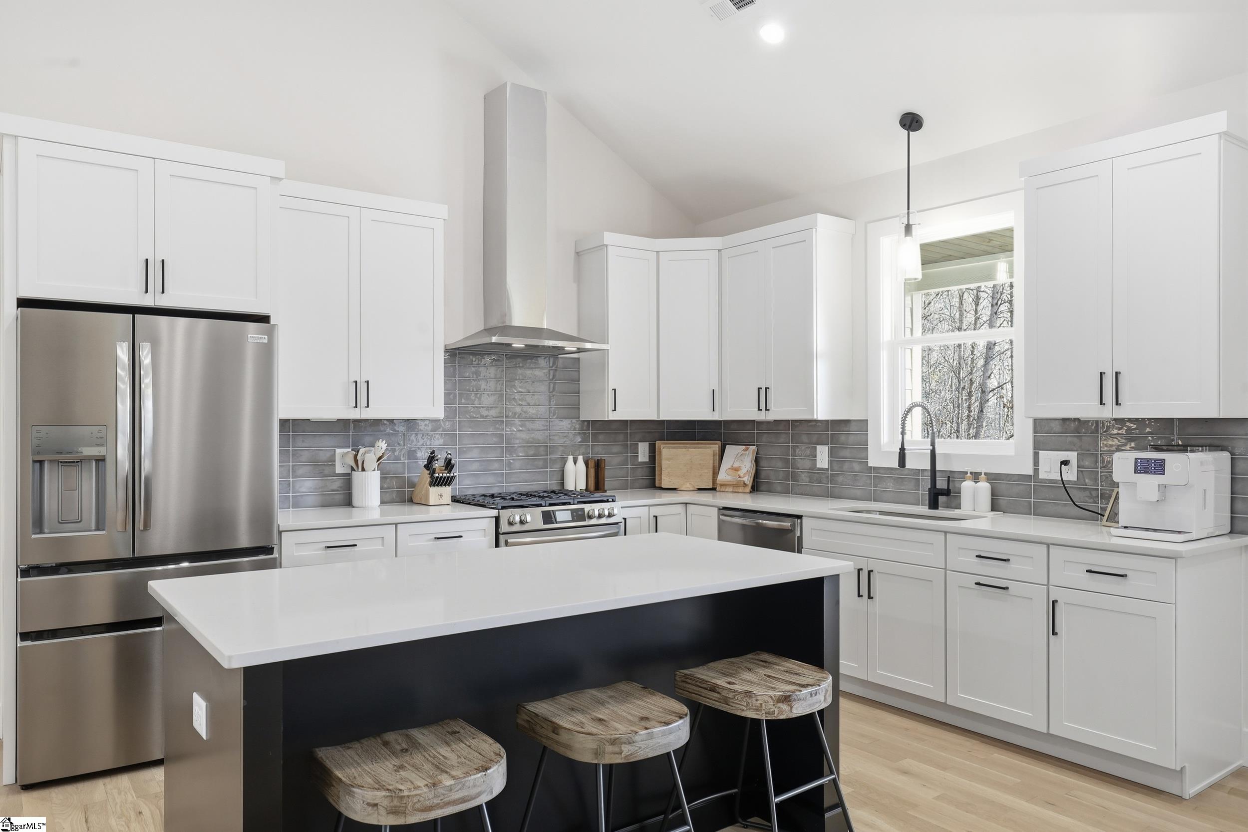 395 Mountainview Road