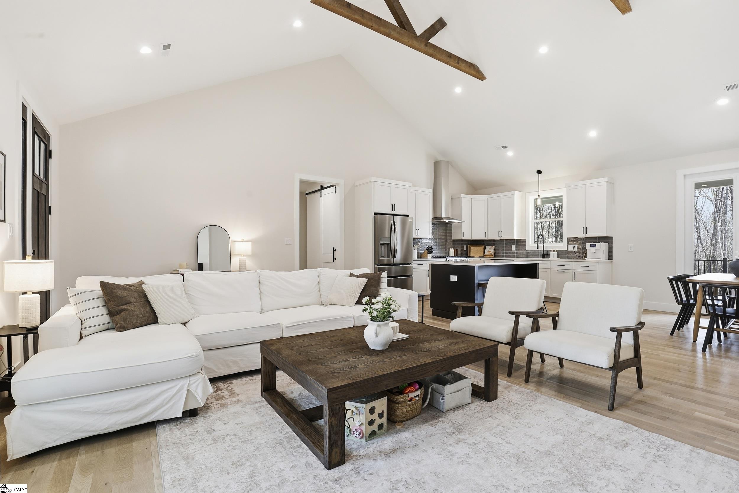 395 Mountainview Road