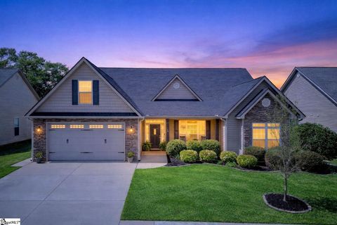 136 Dewfield Lane Boiling Springs SC 29316