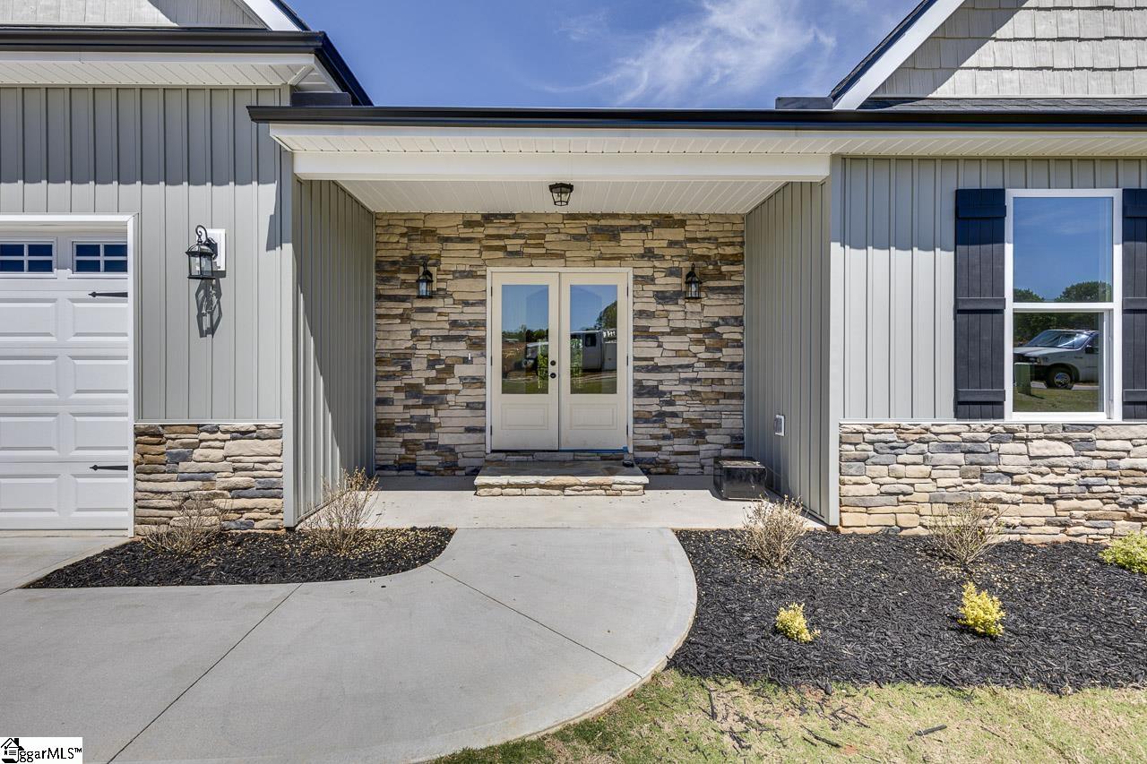 121 Hideaway Lane