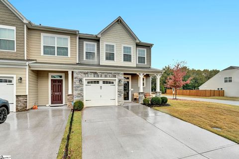 Photo of 600 Daisy Hill Lane, Simpsonville, SC 29681 (MLS # 1573392)
