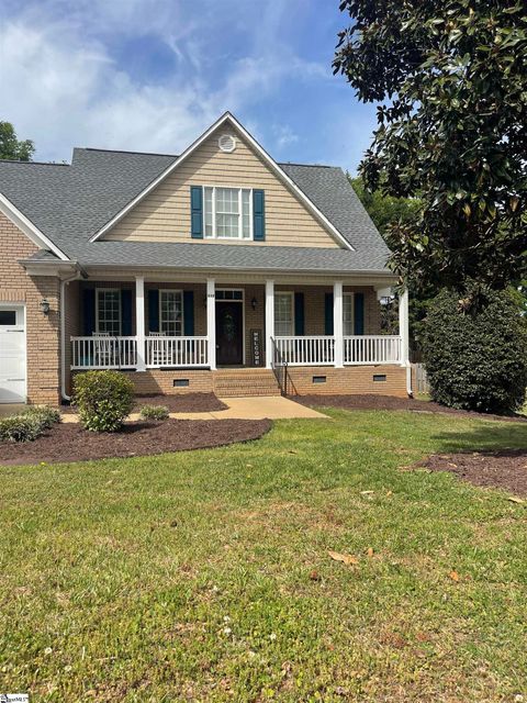 Photo of 822 Tapestry Court, Boiling Springs, SC 29316 (MLS # 1588054)