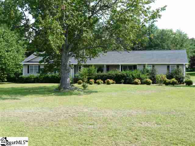 Photo 1 of 10 — 110 Shamrock Lane, Greenville, SC 29615