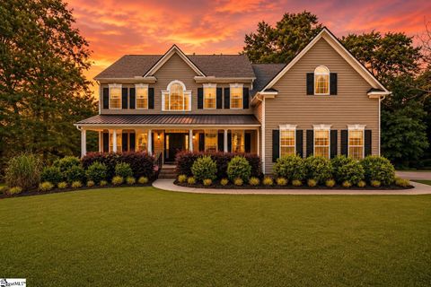Photo of 10 Modesto Lane, Simpsonville, SC 29681 (MLS # 1592309)
