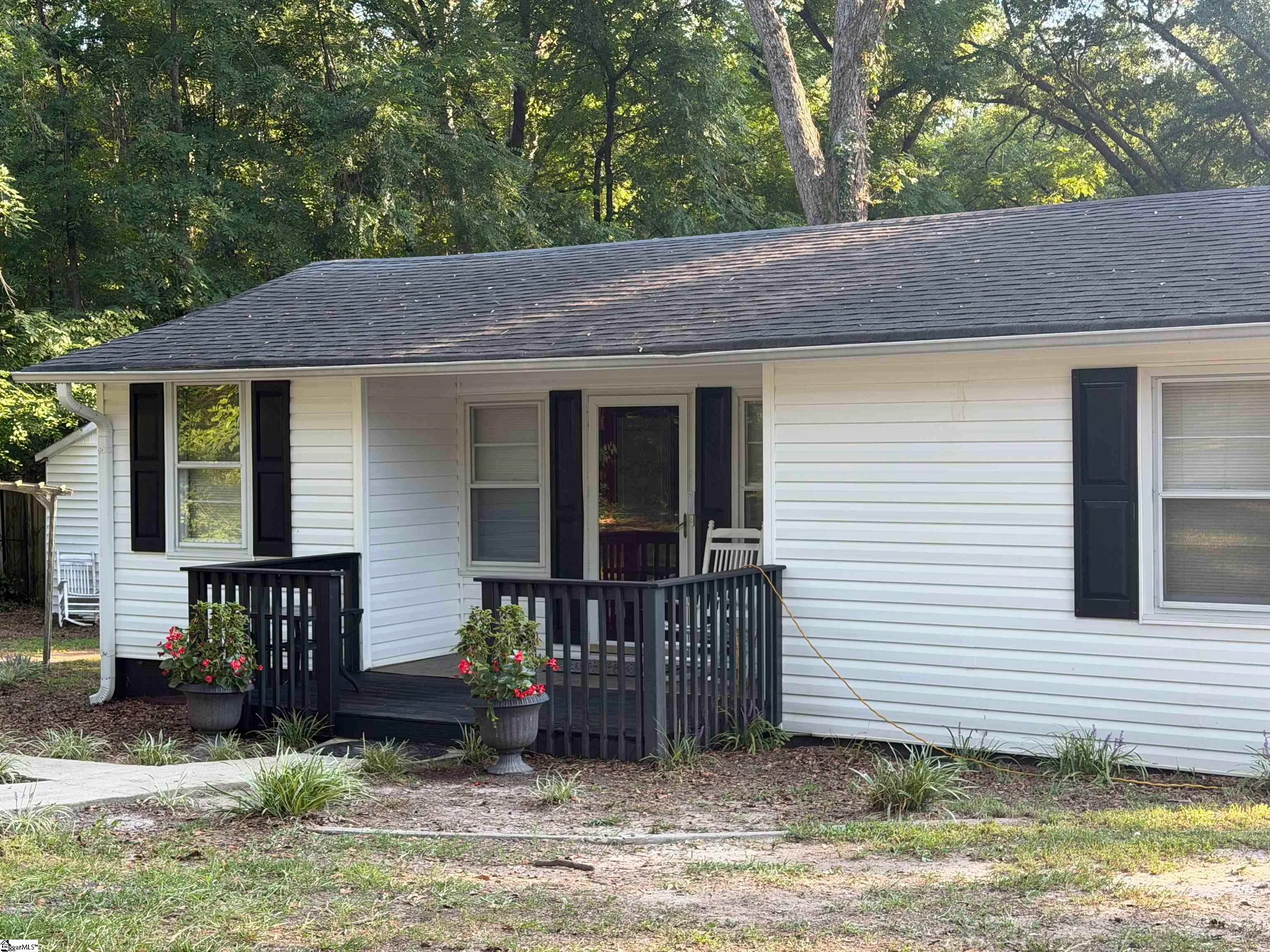 2127 Hellams Road