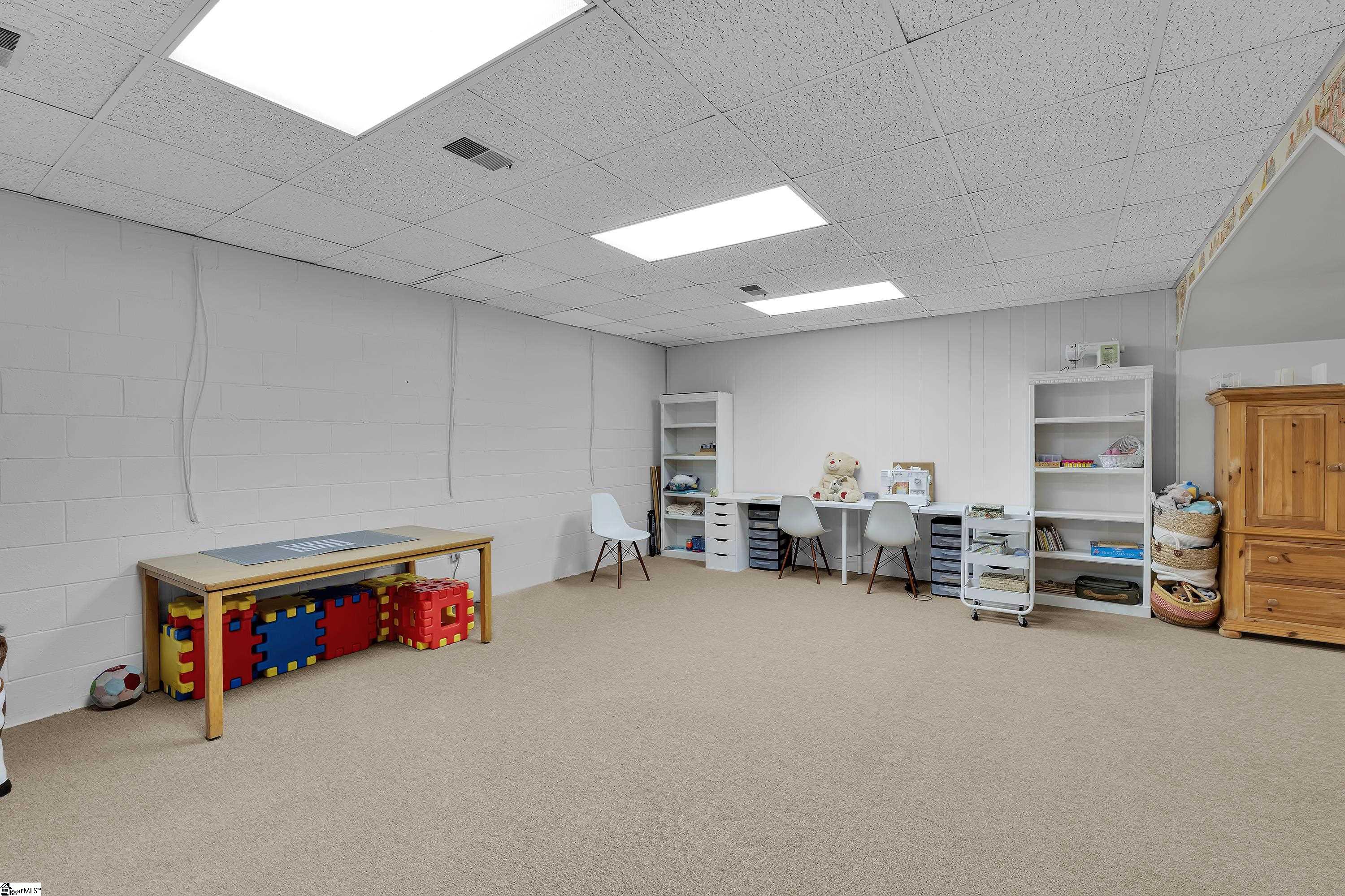 Greenville, South Carolina 29615, United States, 5 Bedrooms Bedrooms, ,5 BathroomsBathrooms,Residential,Active,244148