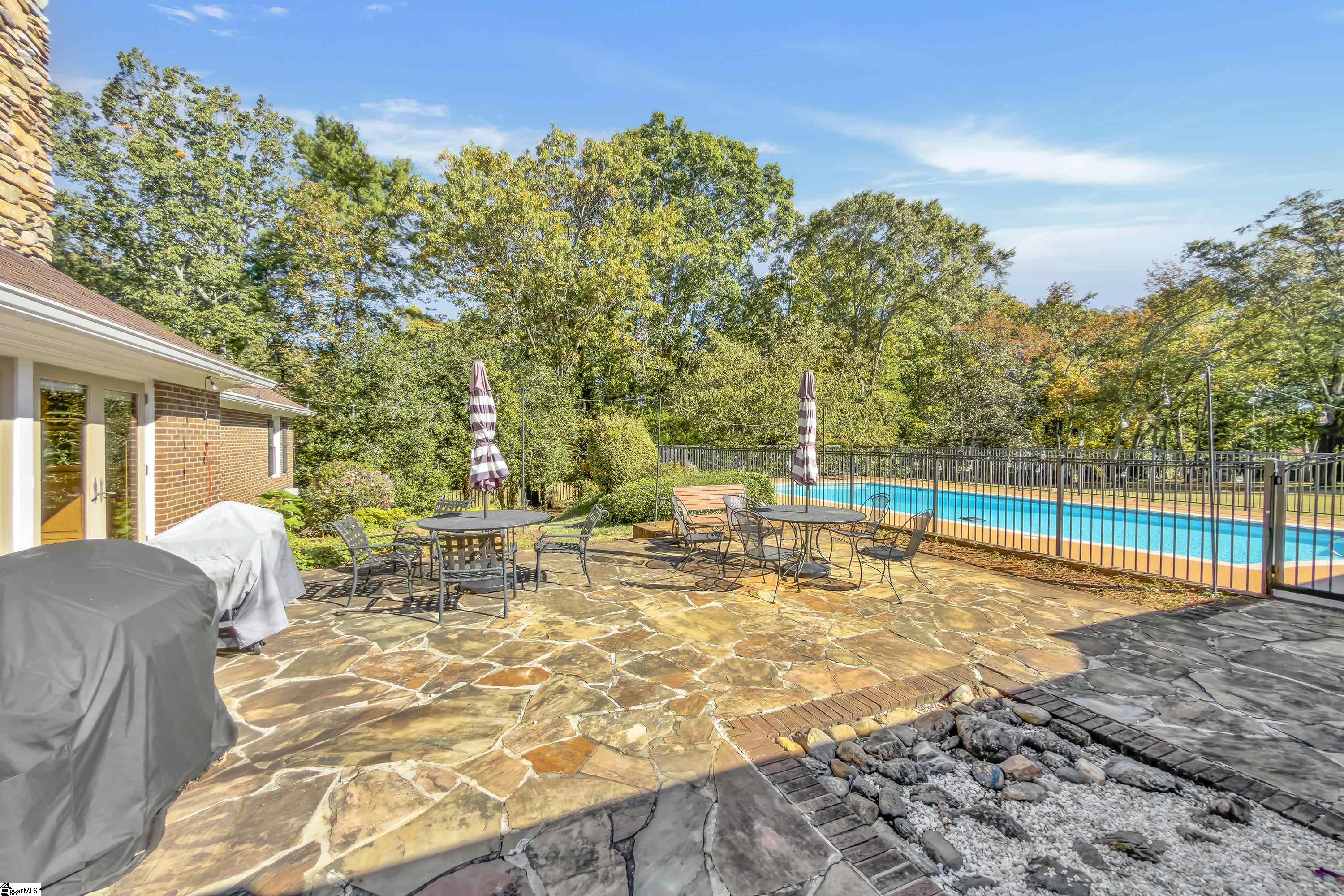 Greenville, South Carolina 29615, United States, 5 Bedrooms Bedrooms, ,5 BathroomsBathrooms,Residential,Active,244148