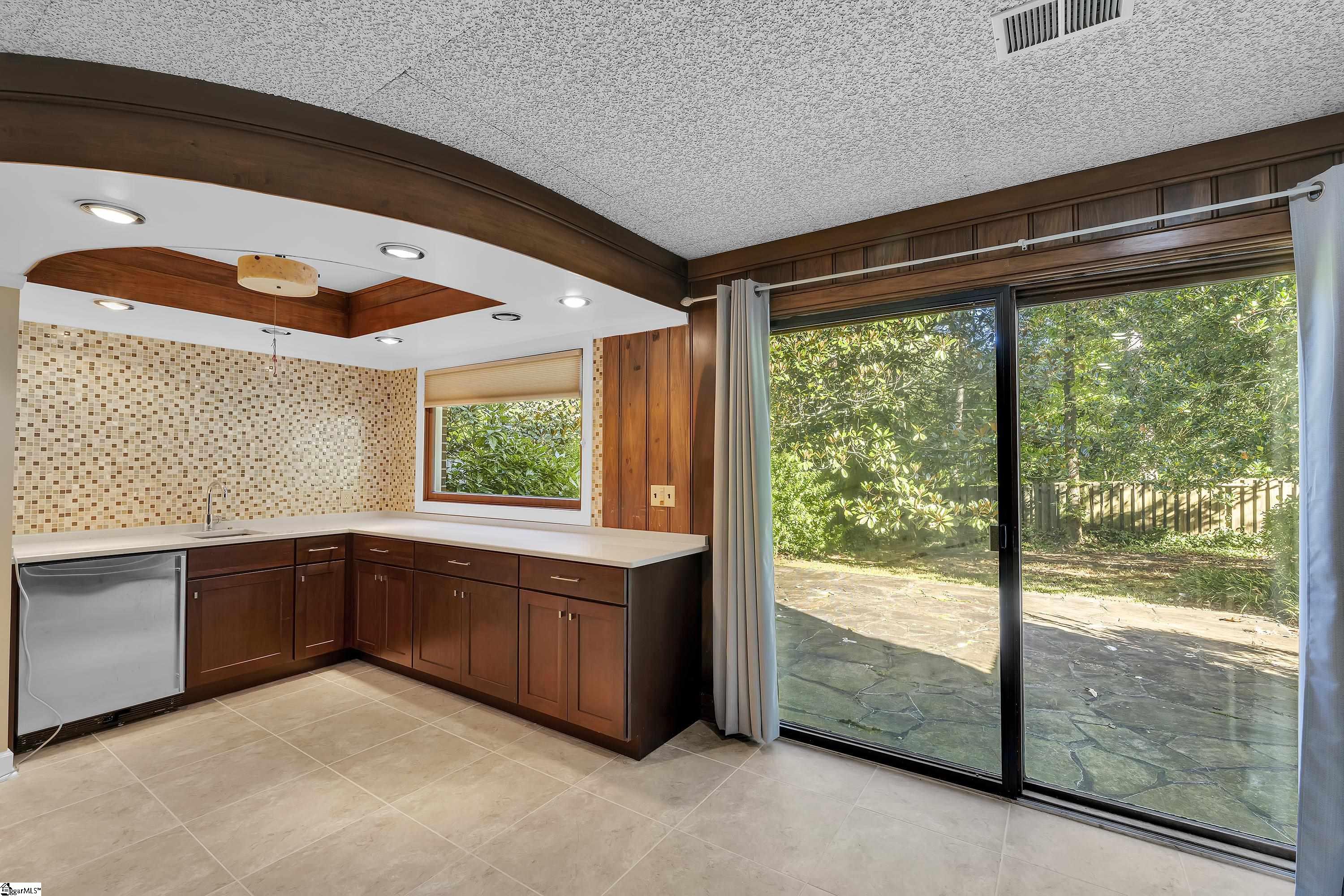 Greenville, South Carolina 29615, United States, 5 Bedrooms Bedrooms, ,5 BathroomsBathrooms,Residential,Active,244148