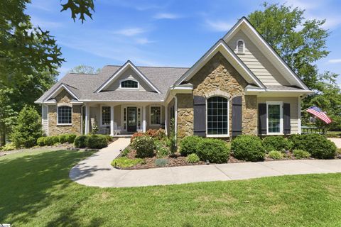 Photo of 213 Commonwealth Drive, Ninety Six, SC 29666 (MLS # 1591972)