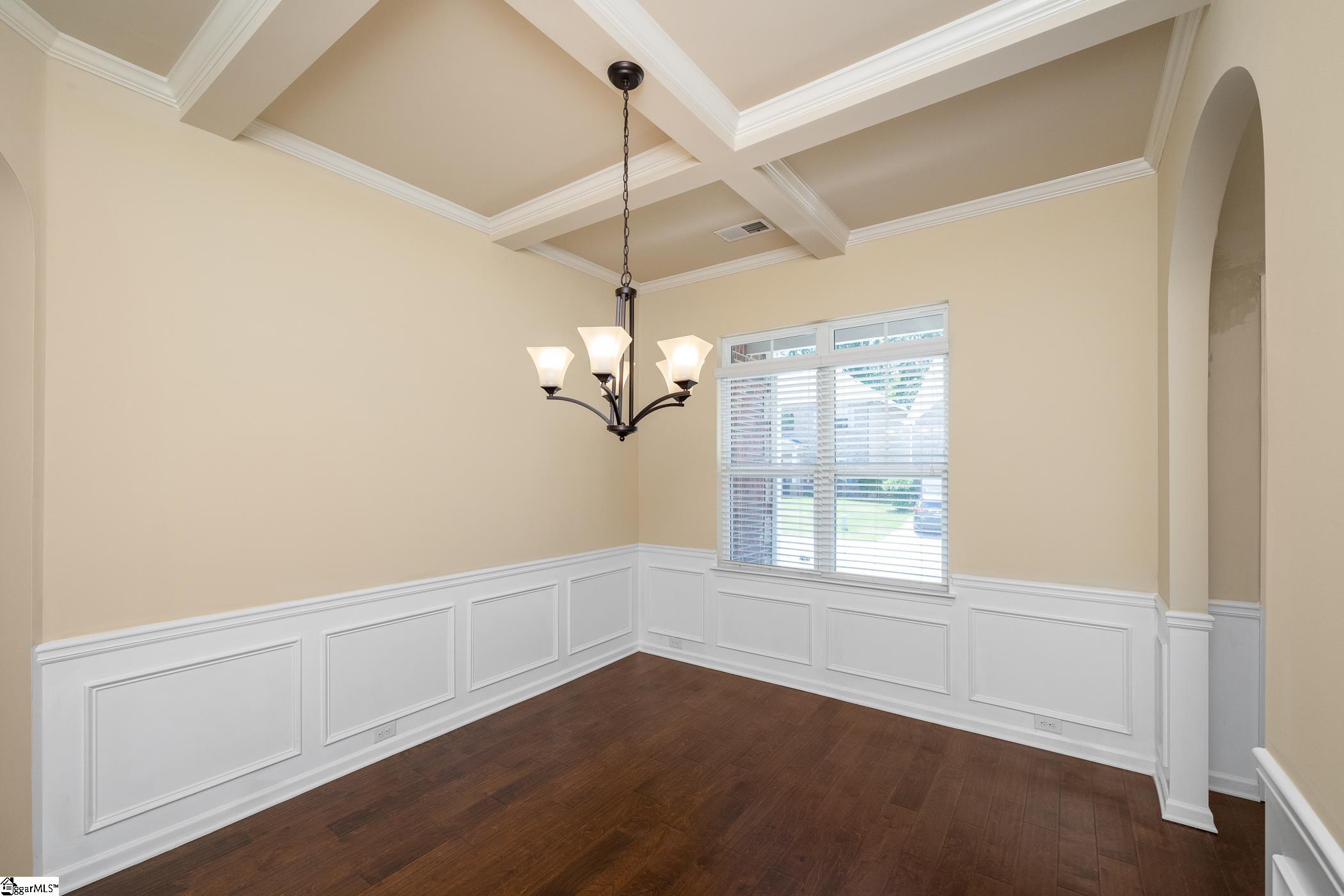 330 Mansfield Lane