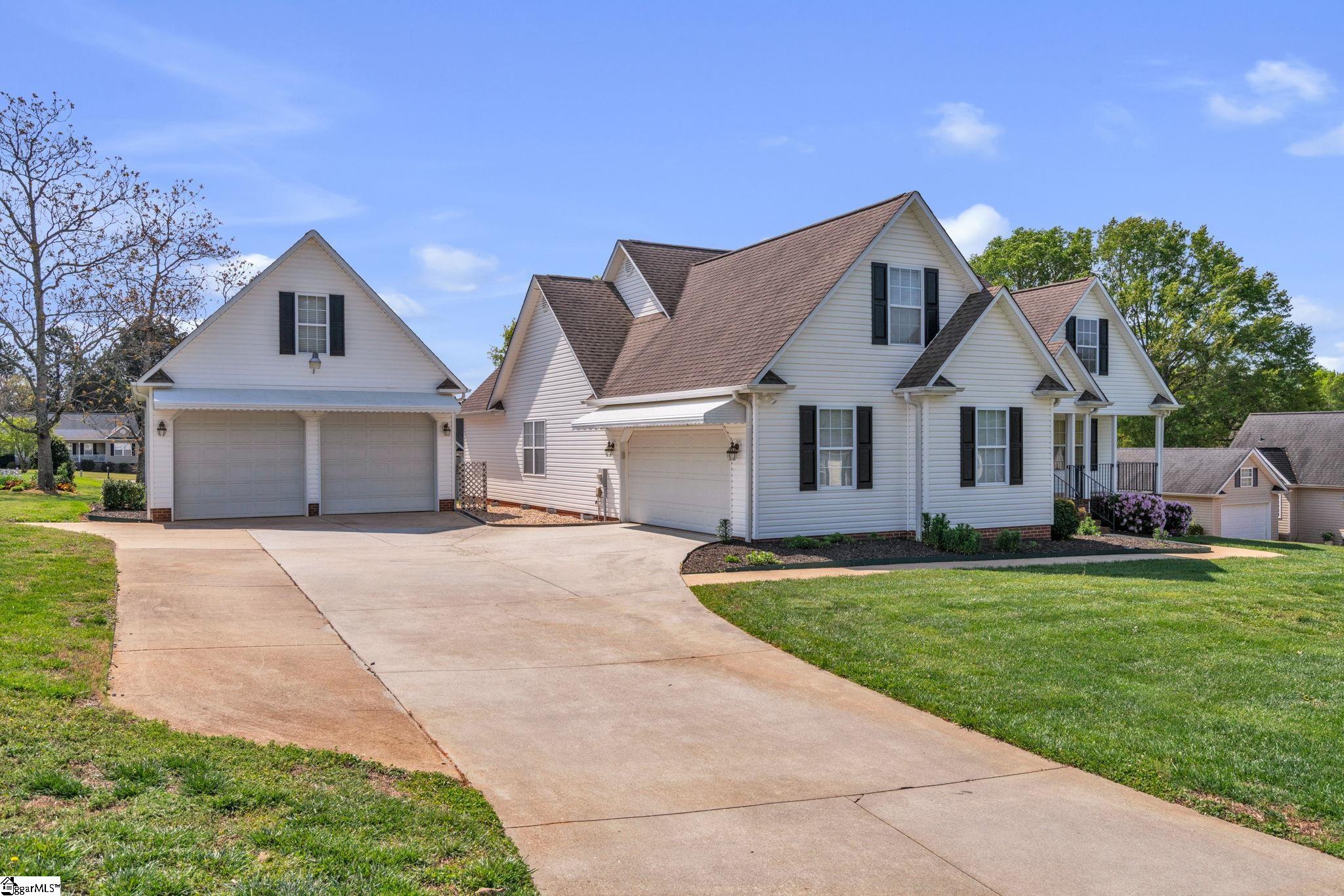 7 Brook Laurel Lane