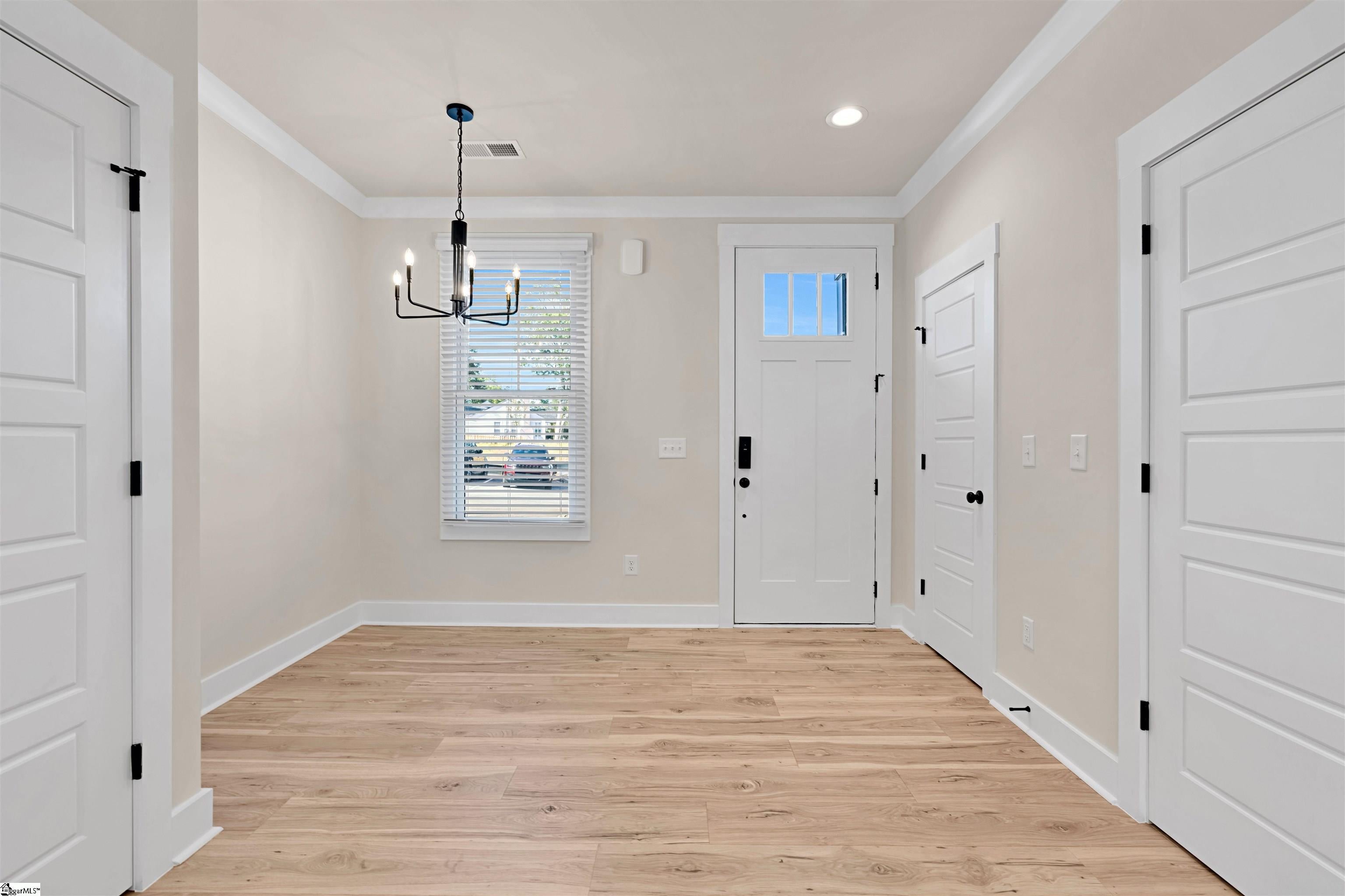 9 Hawthorne Lane
