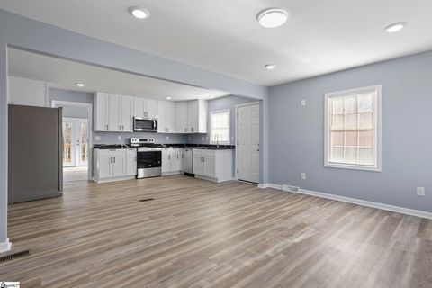 Photo of 16 Rison Road, Greenville, SC 29611 (MLS # 1577335)