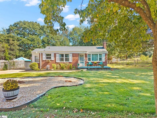 8 LINDA LN, GREENVILLE, SC 29617 - Image c8c06150d124105f5aa3a511dc90fc08/2486199602