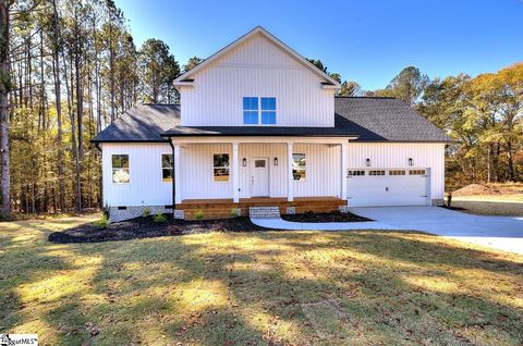 Photo of 116 Whippoorwill Court, Williamston, SC 29697 (MLS # 1574267)