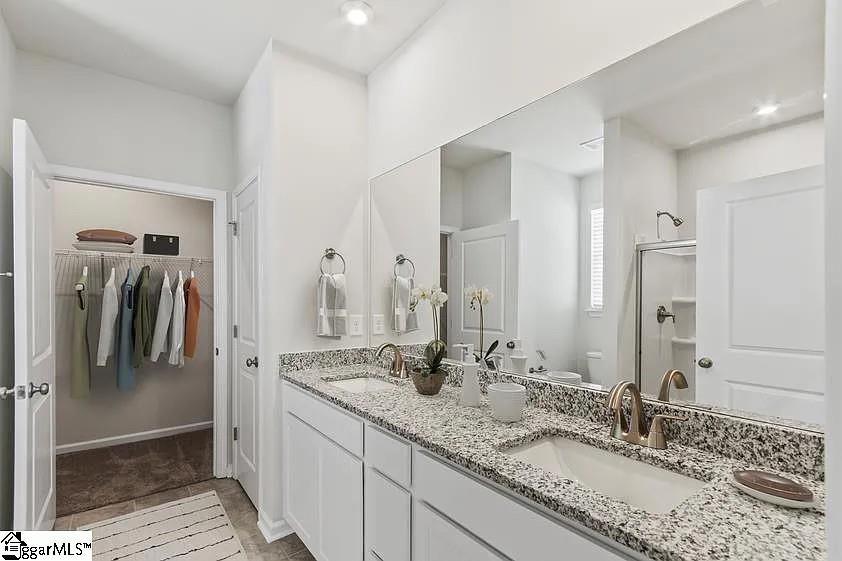 1522 Honeybee Lane
