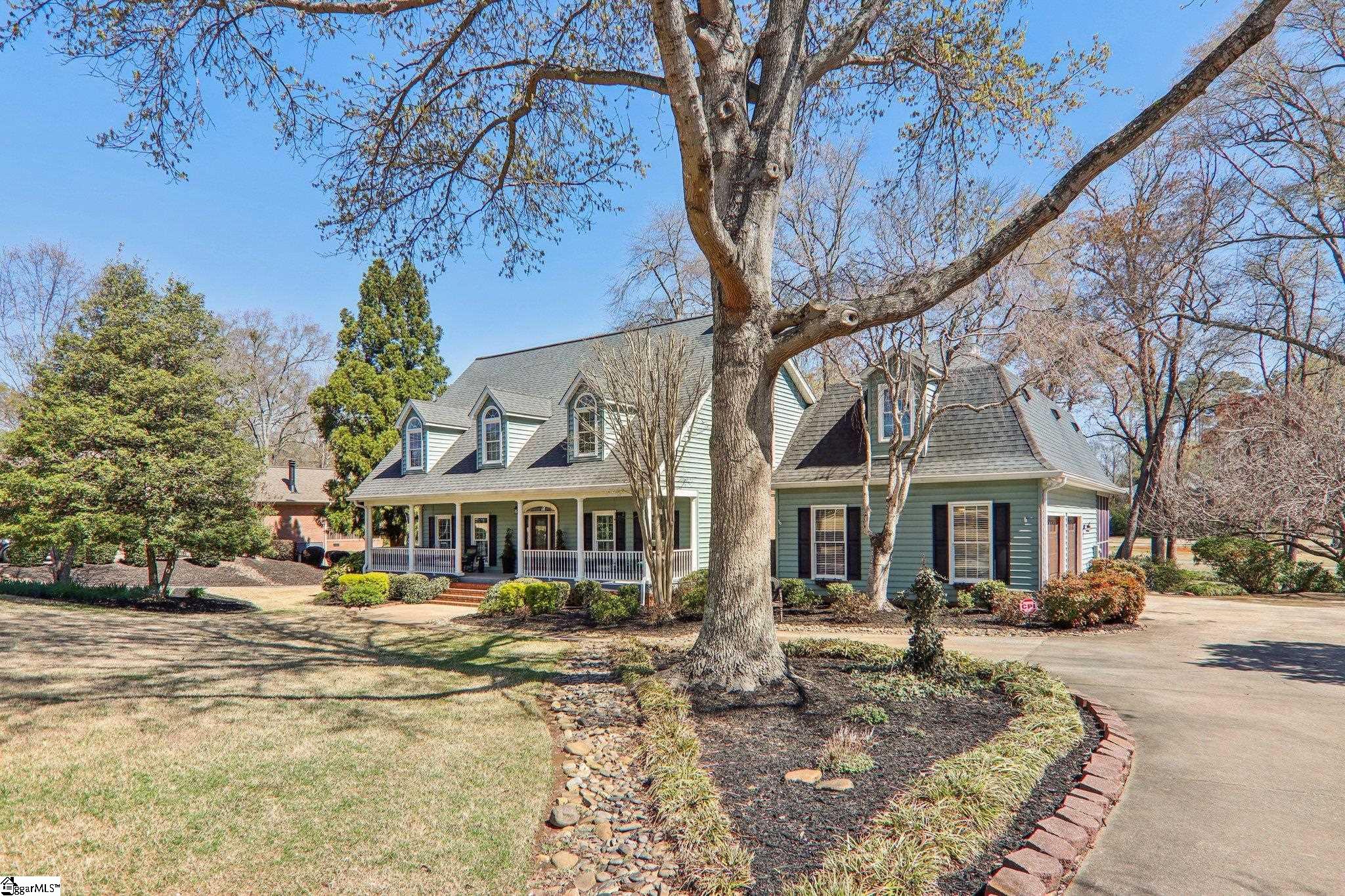 411 Inverness Way