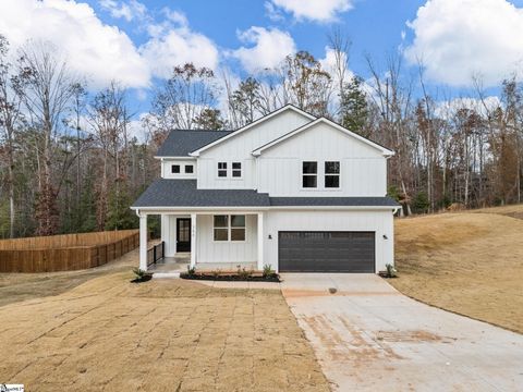 Photo of 350 W River Grove Circle, Roebuck, SC 29376 (MLS # 1576578)