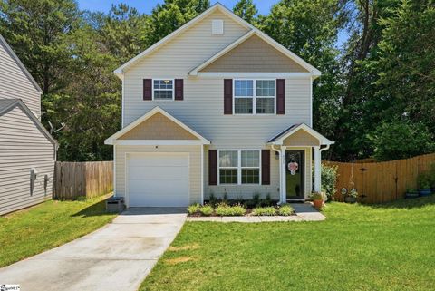 Photo of 435 Promised Land Drive, Spartanburg, SC 29306 (MLS # 1592298)