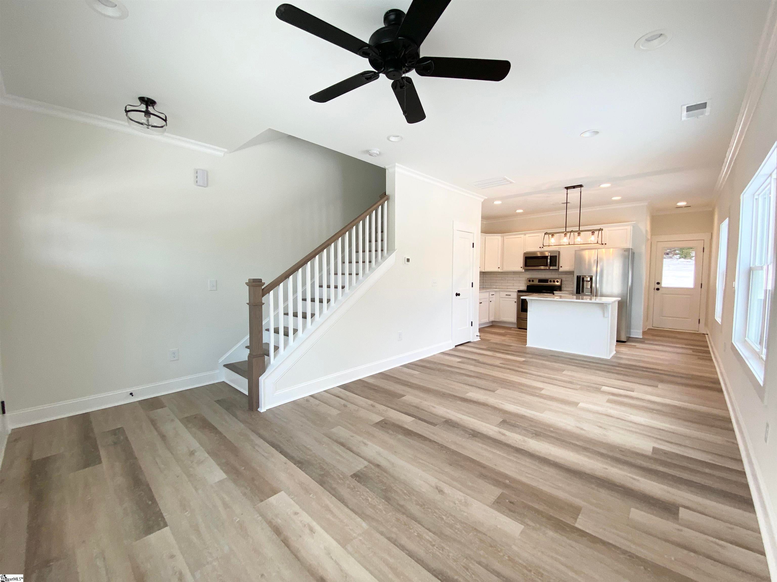 Real Estate Search 4 401 S Franklin Road