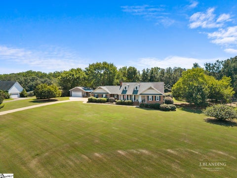 Photo of 214 Devon Way, Anderson, SC 29621 (MLS # 1604156)