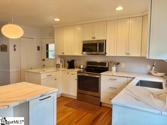 20 E Indian Trail