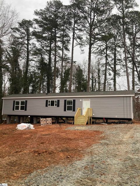 298 N Davis Drive Fair Play SC 29643