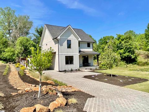 Photo of 170 Keith Drive, Greenville, SC 29607 (MLS # 1587900)